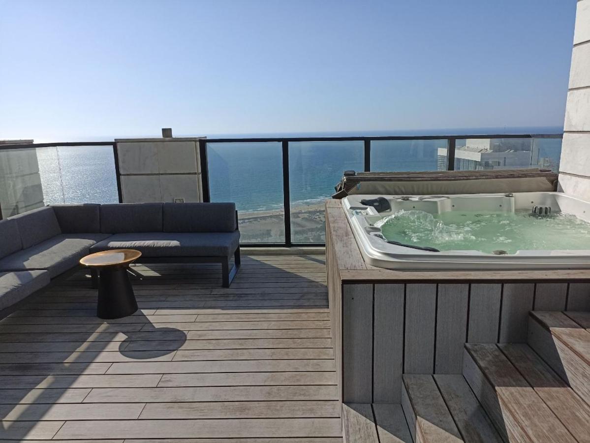 Yalarent Sea-Breeze Penthouse With Jacuzzi Apartment บัตยัม ภายนอก รูปภาพ