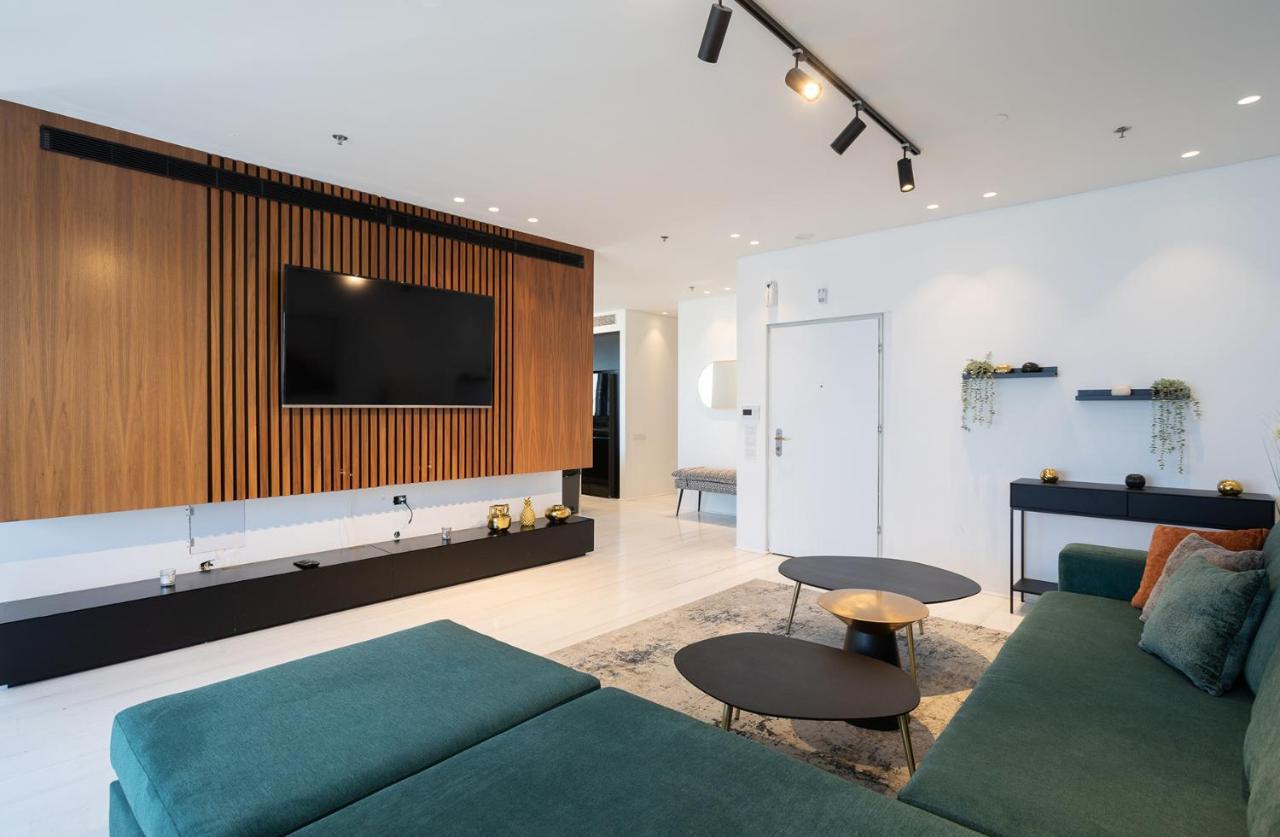 Yalarent Sea-Breeze Penthouse With Jacuzzi Apartment บัตยัม ภายนอก รูปภาพ